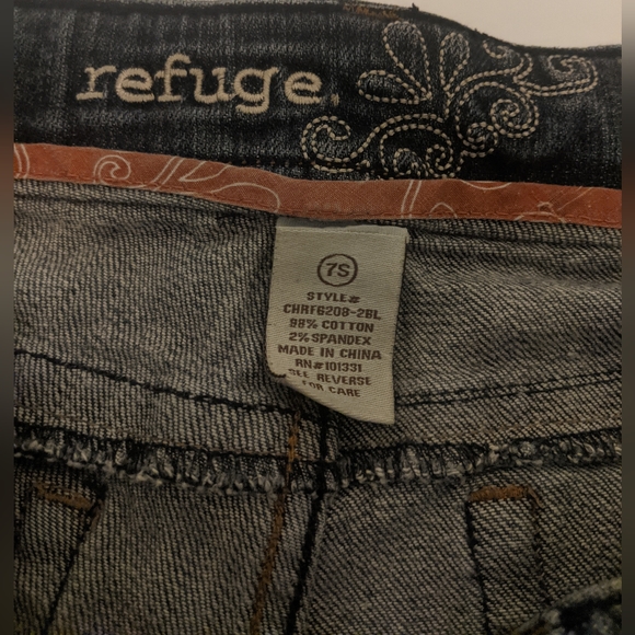 Refuge Juniors Jean Shorts - Picture 4 of 7